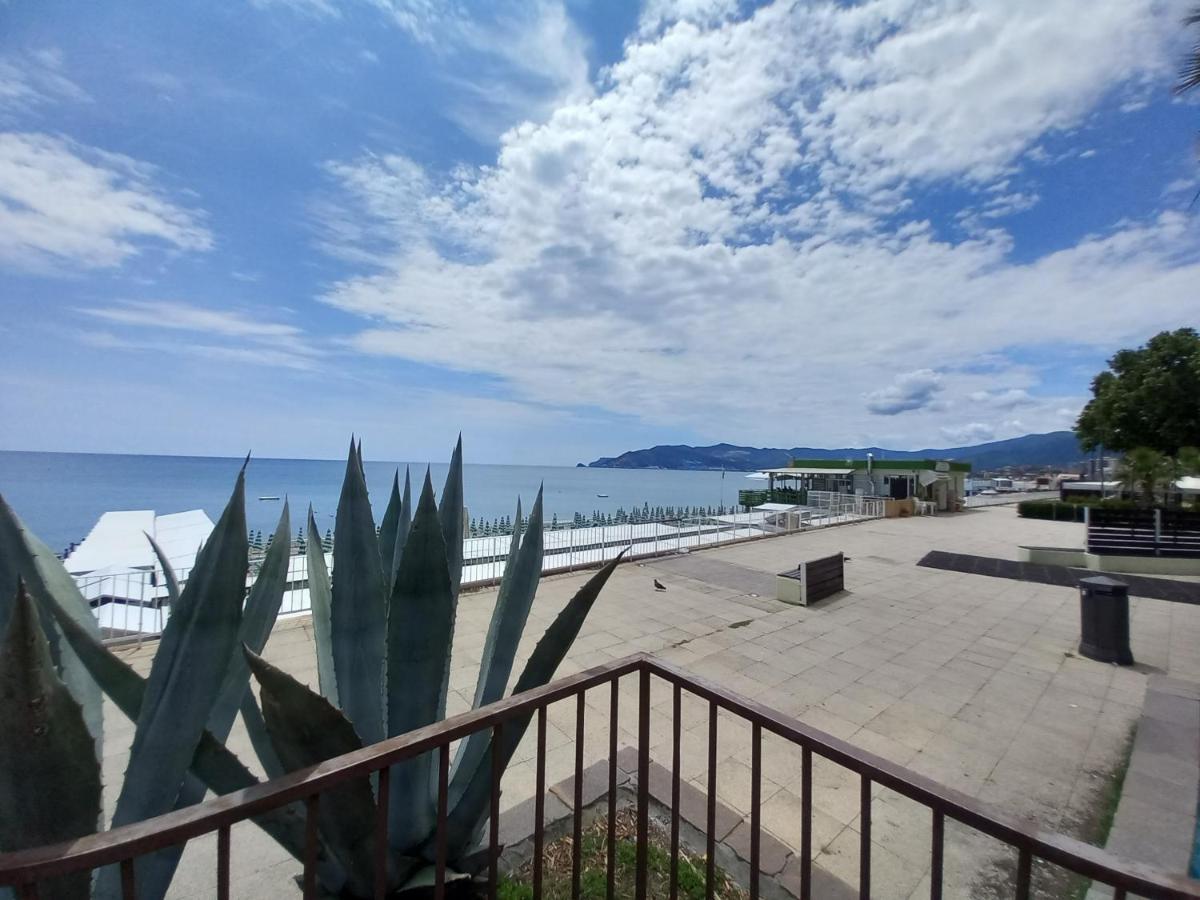 Apartament Sweet Sea View Savona Zewnętrze zdjęcie
